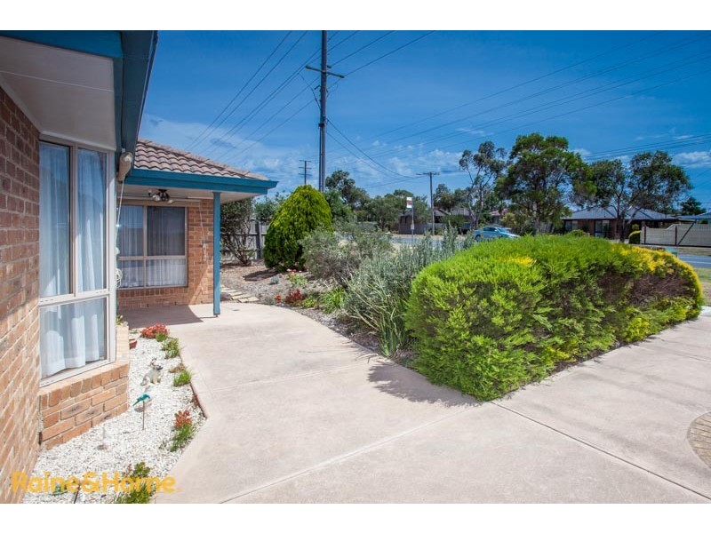 77 Mitchells Lane, Sunbury VIC 3429