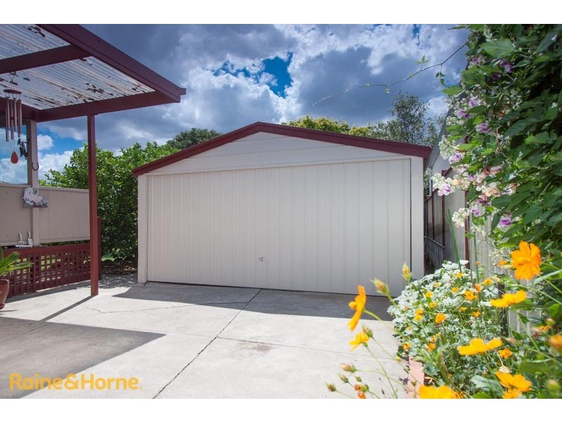 17 Terence Street, Sunbury VIC 3429