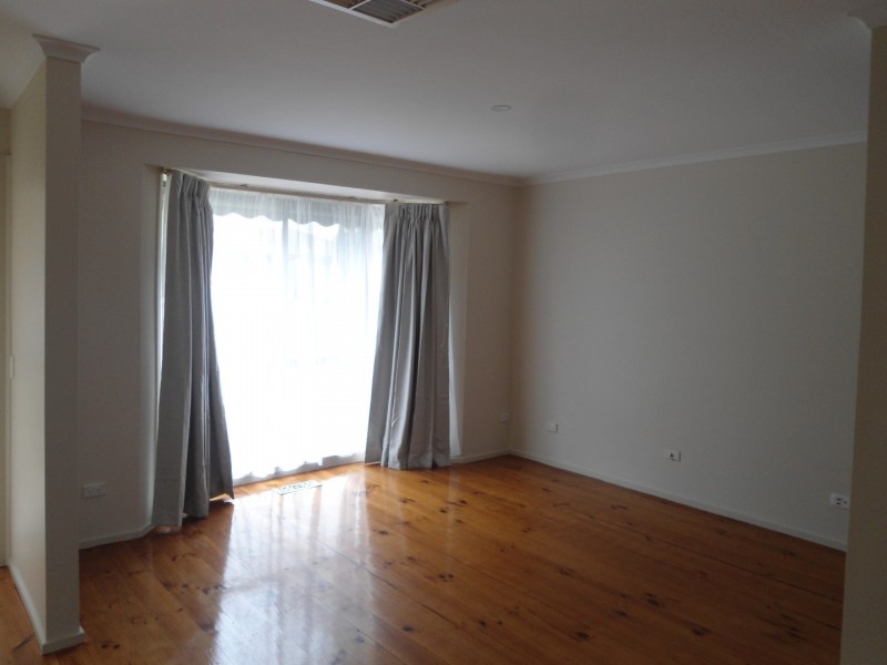 23 MARJORIE AVENUE, Sunbury VIC 3429