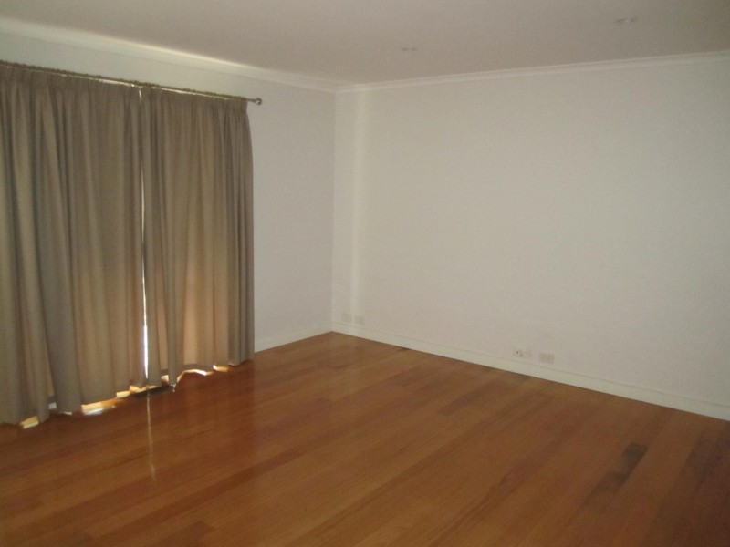 86 MELBA AVENUE, Sunbury VIC 3429