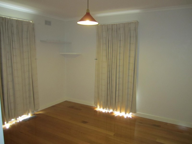 86 MELBA AVENUE, Sunbury VIC 3429