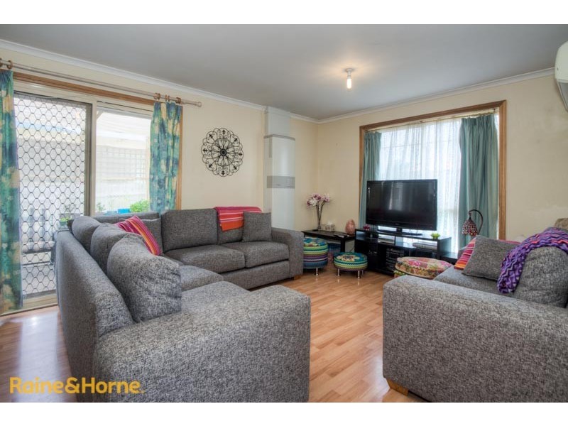 2 Backhaus Avenue, Sunbury VIC 3429