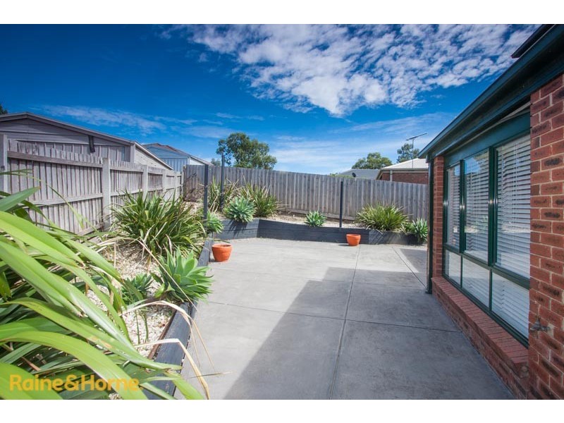 2 Martens Court, Sunbury VIC 3429