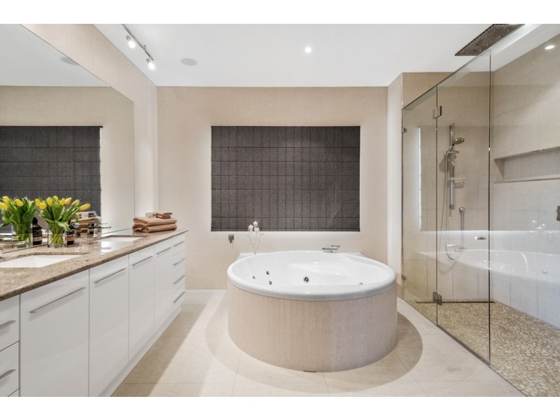 36 The Strand, Sunbury VIC 3429