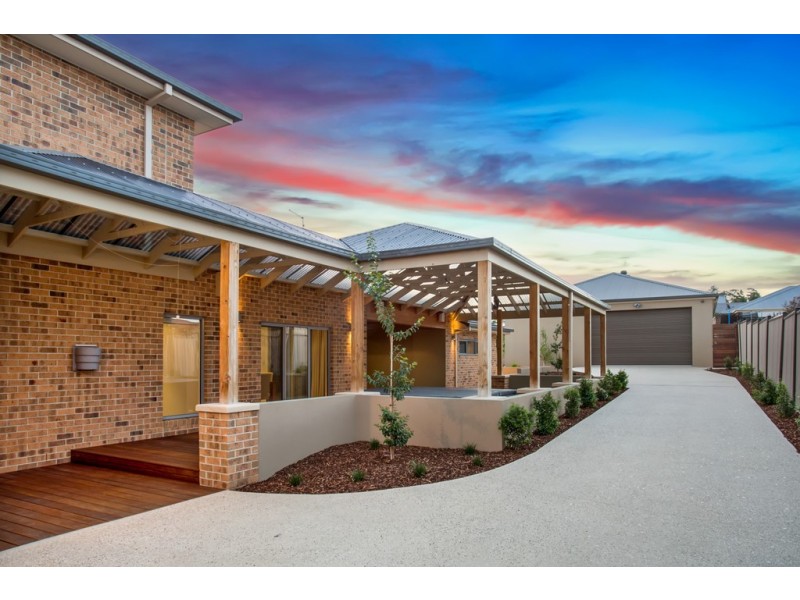 36 The Strand, Sunbury VIC 3429