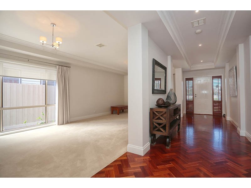 27 Luckins Road, Bentleigh VIC 3204