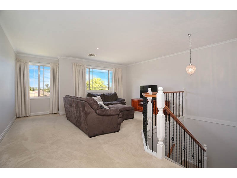 27 Luckins Road, Bentleigh VIC 3204