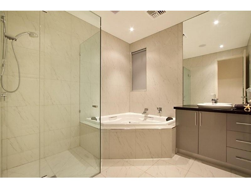 2/18 O’Beid Drive, Sunbury VIC 3429