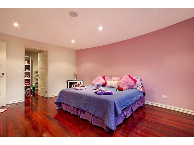 2/18 O’Beid Drive, Sunbury VIC 3429