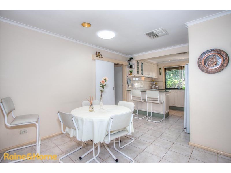 4 Ashton Court, Sunbury VIC 3429