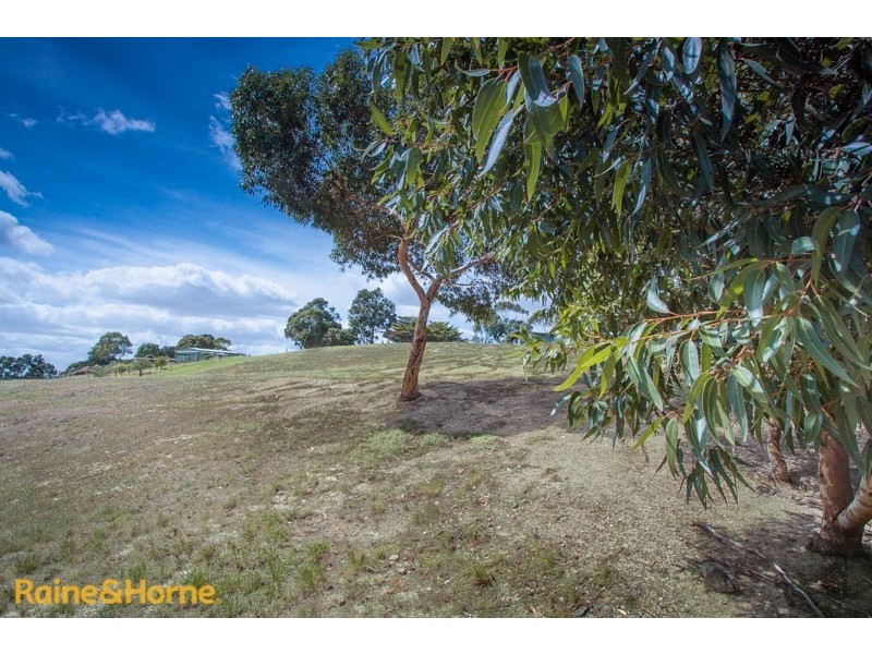 47 Winilba Road, Sunbury VIC 3429