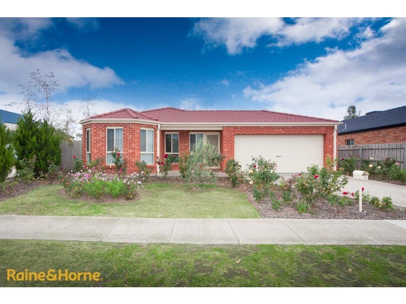 29 Burge Drive, Sunbury VIC 3429