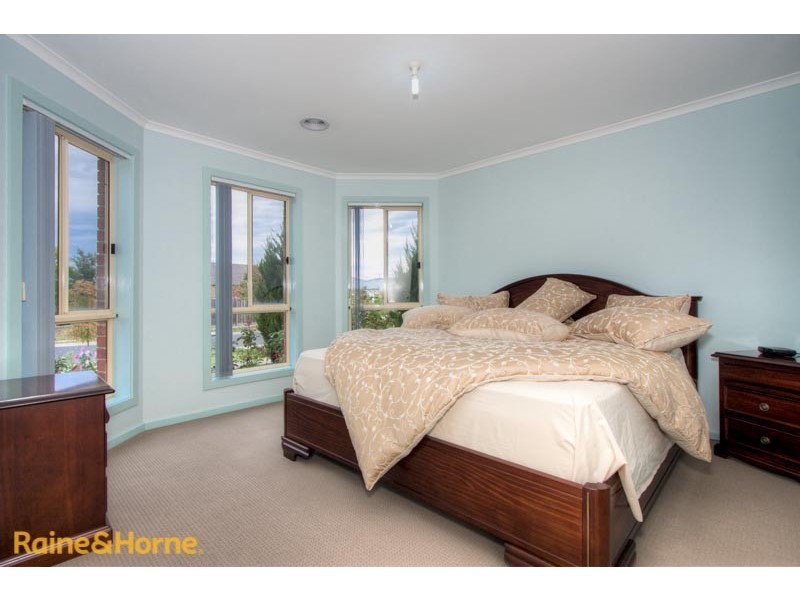 29 Burge Drive, Sunbury VIC 3429