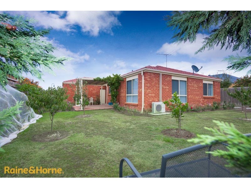 29 Burge Drive, Sunbury VIC 3429