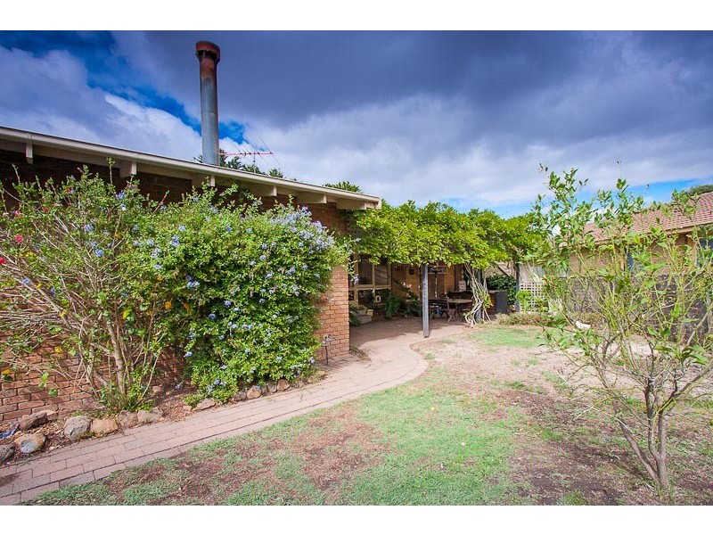 2 Laurel Court, Sunbury VIC 3429