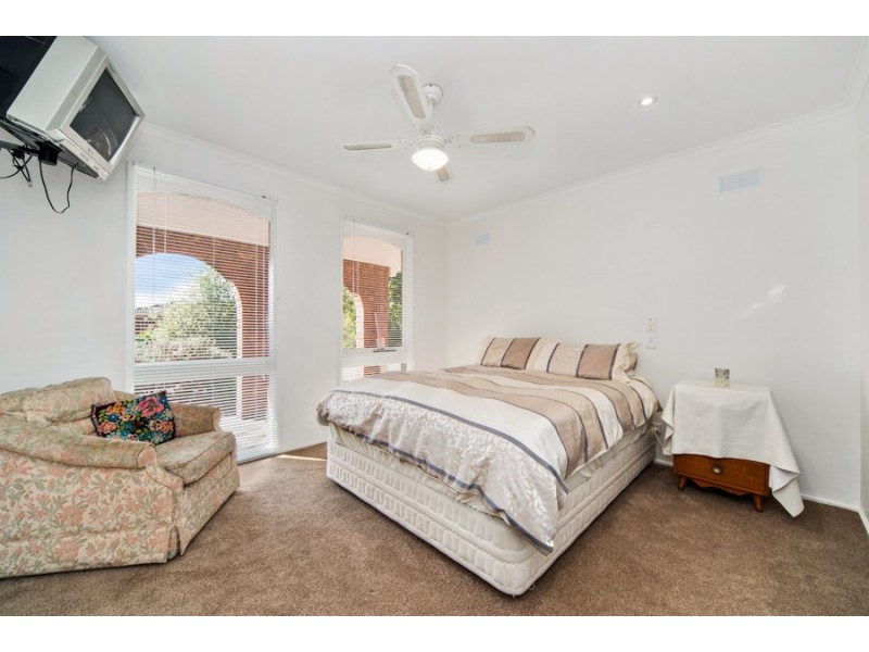 2 Medinah Close, Sunbury VIC 3429