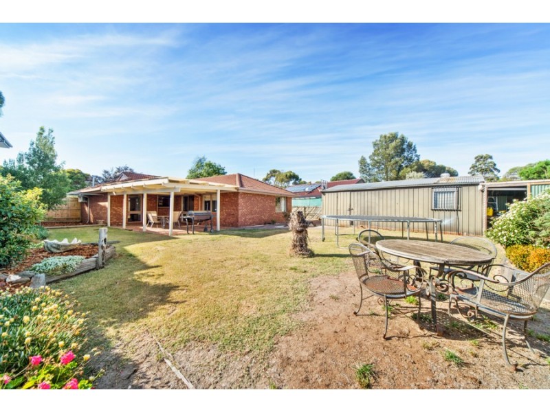 2 Medinah Close, Sunbury VIC 3429