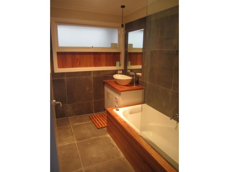 70 MCEWEN DRIVE, Sunbury VIC 3429