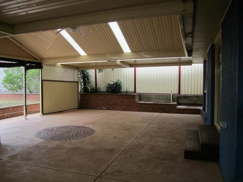 70 MCEWEN DRIVE, Sunbury VIC 3429