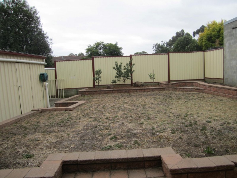 70 MCEWEN DRIVE, Sunbury VIC 3429