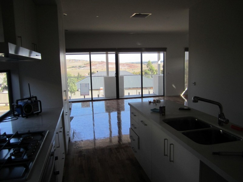 115 Belleview Drive, Sunbury VIC 3429