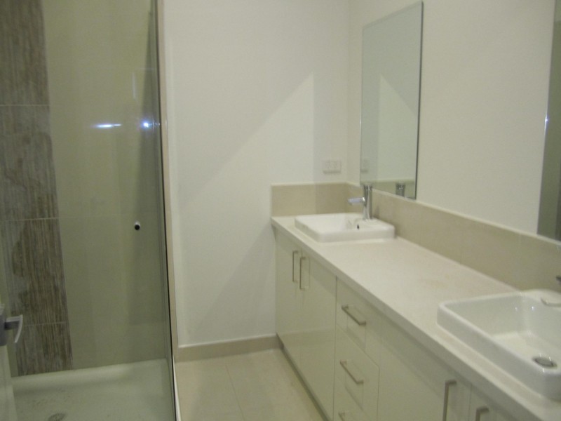 115 Belleview Drive, Sunbury VIC 3429