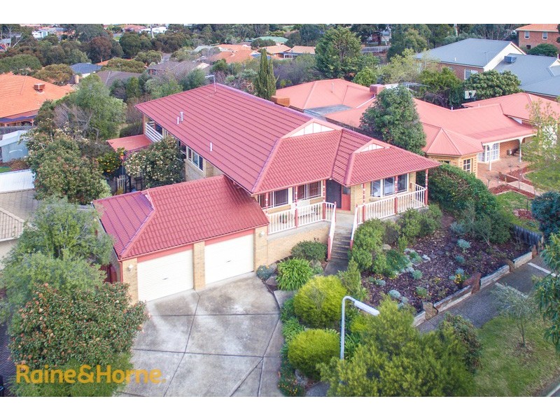 62 Balmoral Circuit, Sunbury VIC 3429