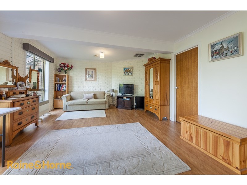 62 Balmoral Circuit, Sunbury VIC 3429