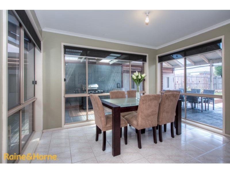 71 COVER DRIVE, Sunbury VIC 3429