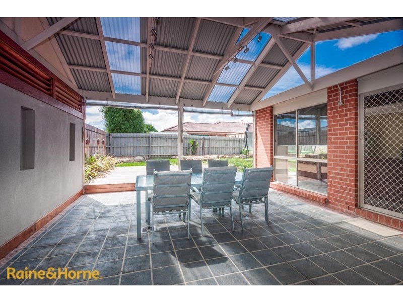 71 COVER DRIVE, Sunbury VIC 3429