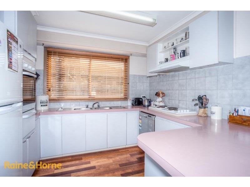 8 Kingsley Drive, Sunbury VIC 3429