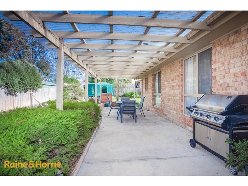 8 Kingsley Drive, Sunbury VIC 3429