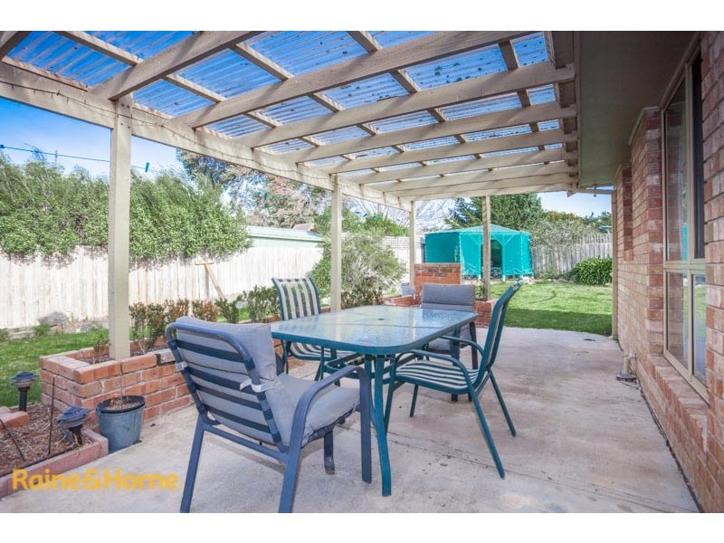 8 Kingsley Drive, Sunbury VIC 3429