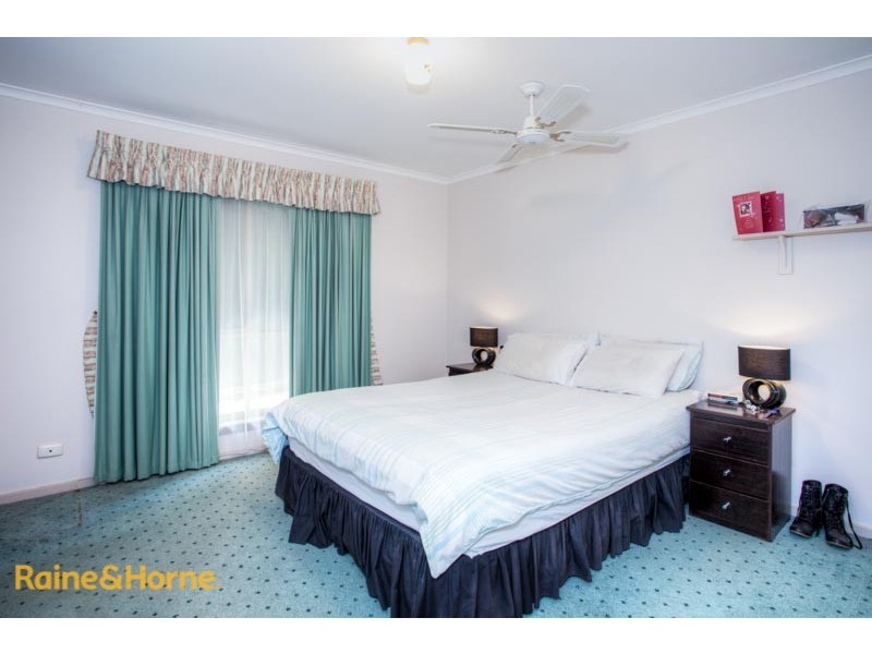 8 Kingsley Drive, Sunbury VIC 3429