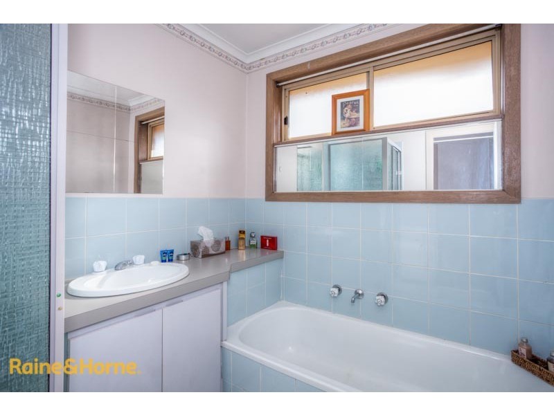 8 Kingsley Drive, Sunbury VIC 3429