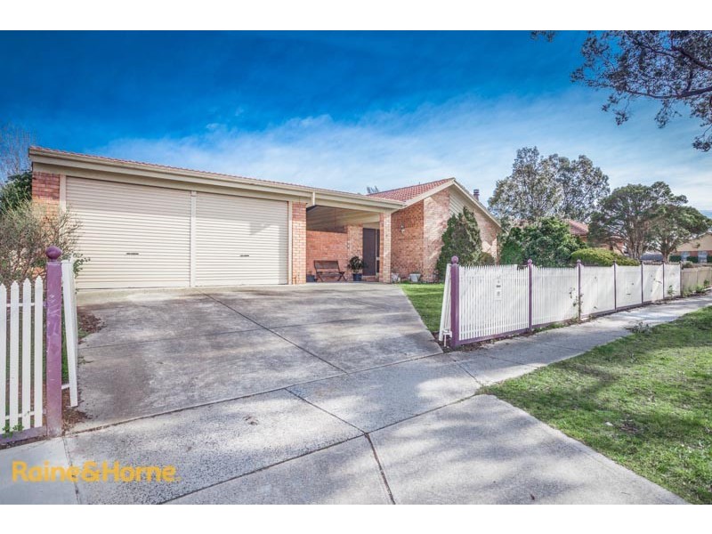 8 Kingsley Drive, Sunbury VIC 3429