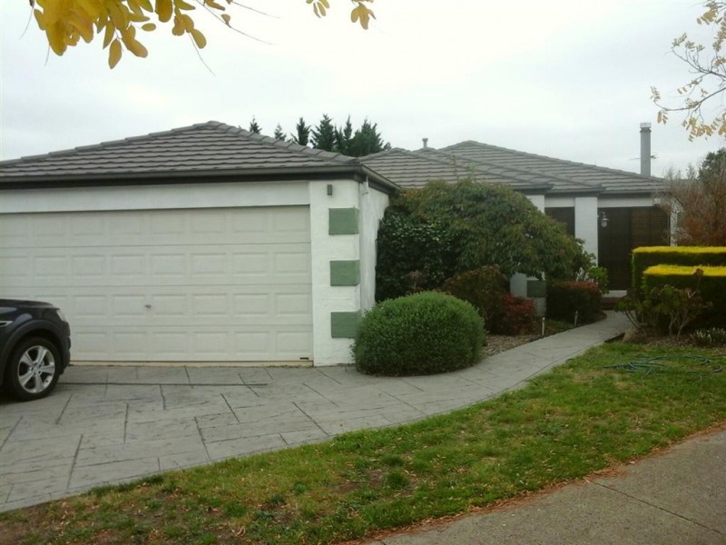 9 WINDARRA COURT, Sunbury VIC 3429