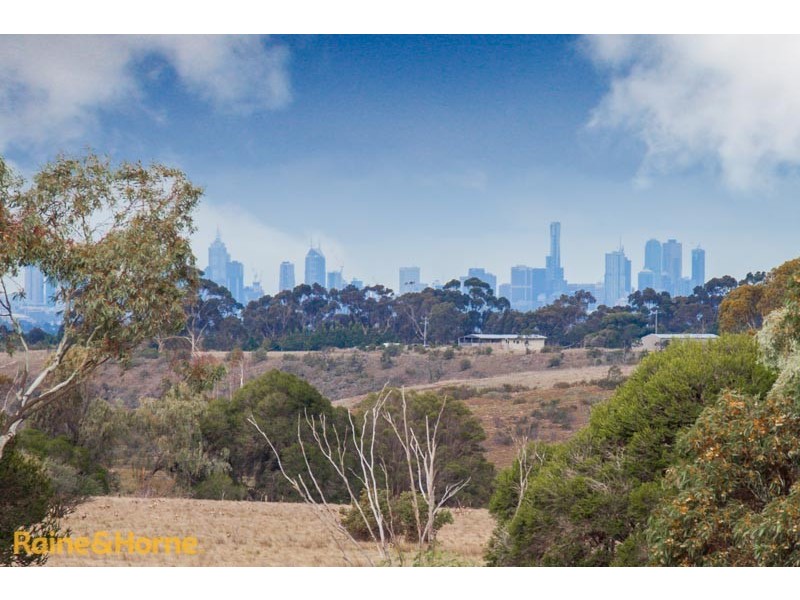 5 (Lot 2558) Bishops Way, Sunbury VIC 3429