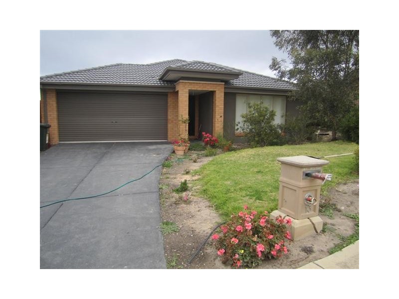 13 ST MELLION CLOSE, Sunbury VIC 3429