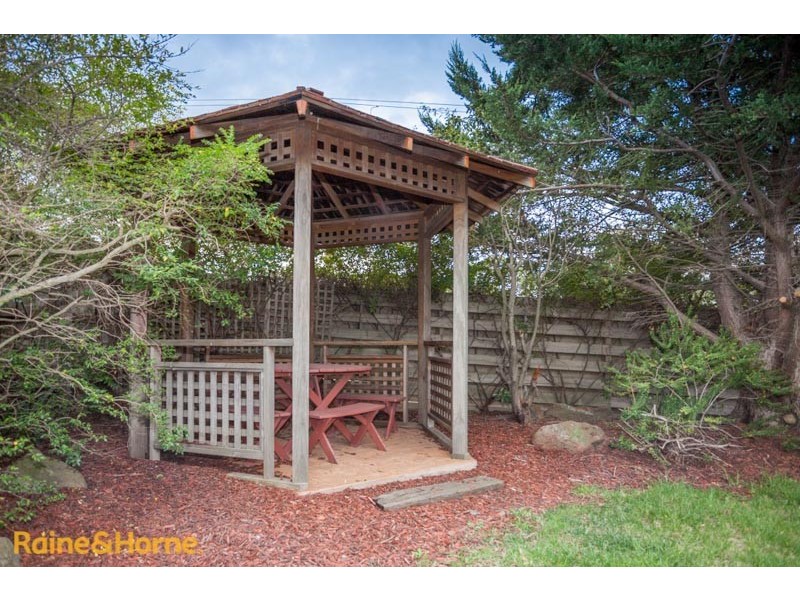 20 Heatherbrae Crescent, Sunbury VIC 3429