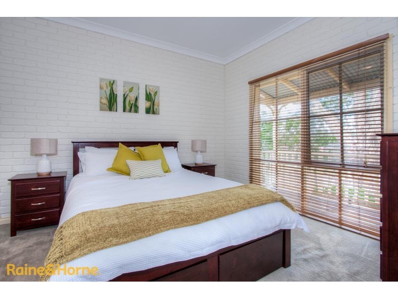 10 Baker Rise, Sunbury VIC 3429