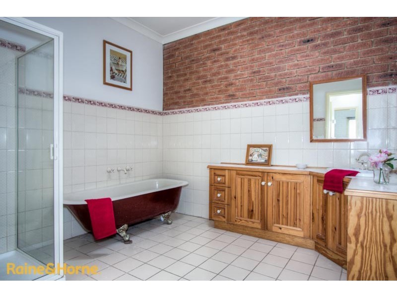 10 Baker Rise, Sunbury VIC 3429