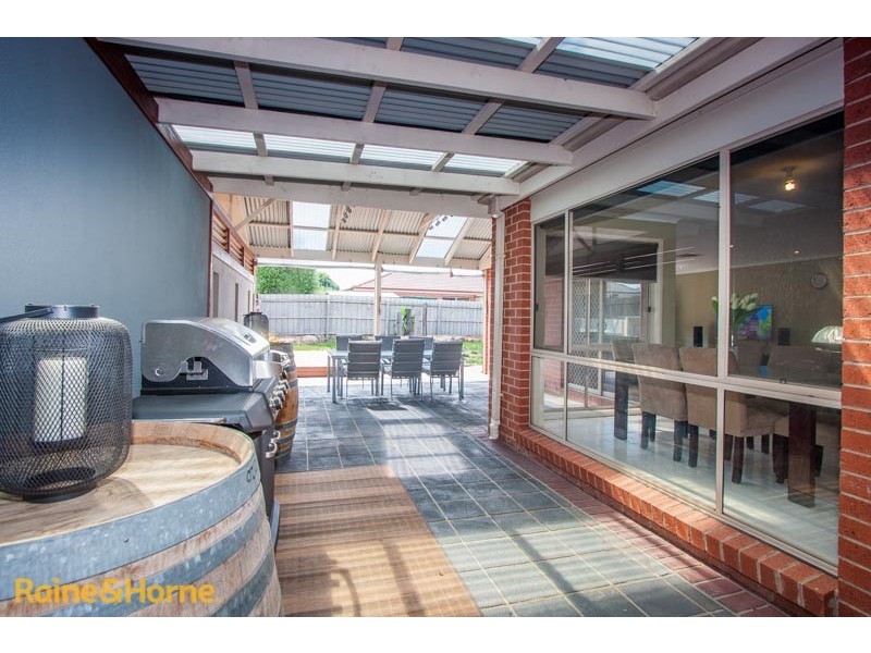 71 Cover Drive, Sunbury VIC 3429