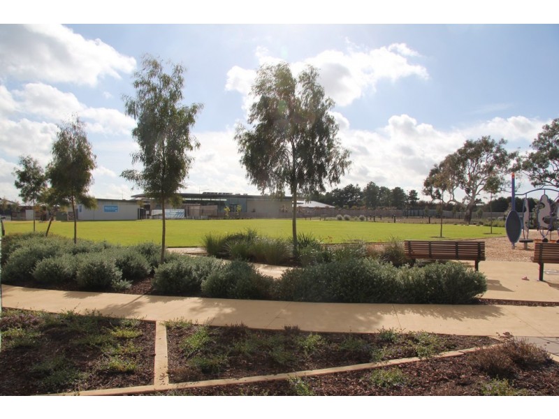 9 Prime Street, Mickleham VIC 3064