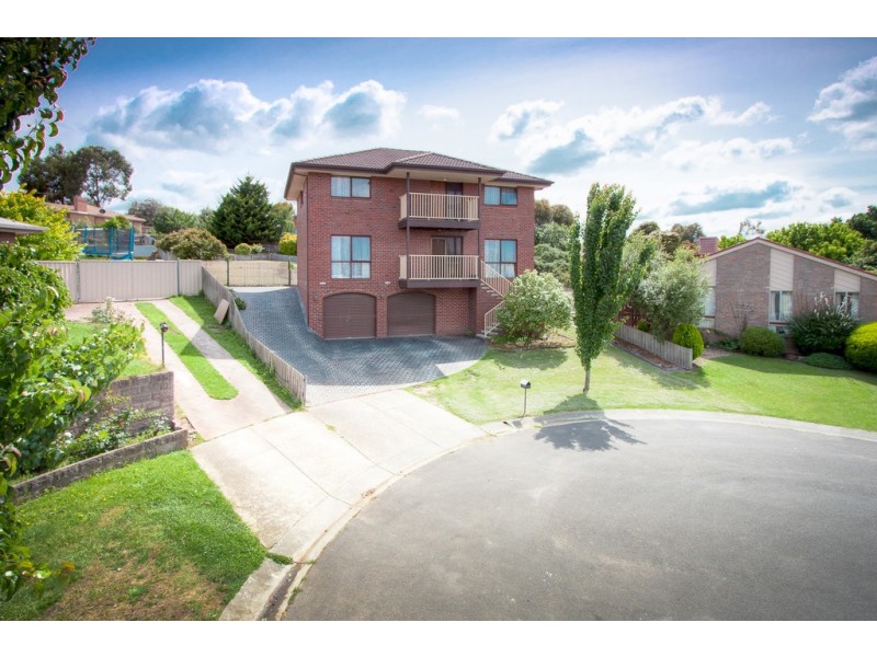 8 Lachlan Court, Sunbury VIC 3429