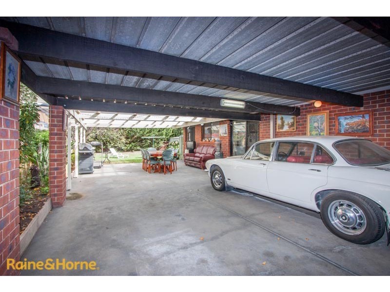 4 Carey Court, Sunbury VIC 3429