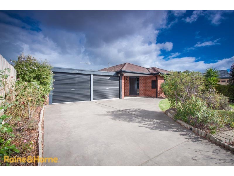 4 Carey Court, Sunbury VIC 3429