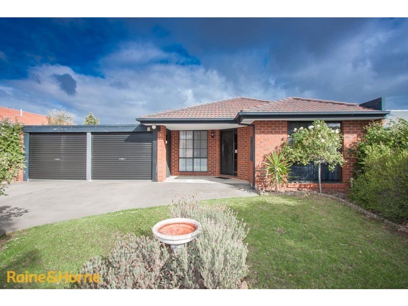 4 Carey Court, Sunbury VIC 3429