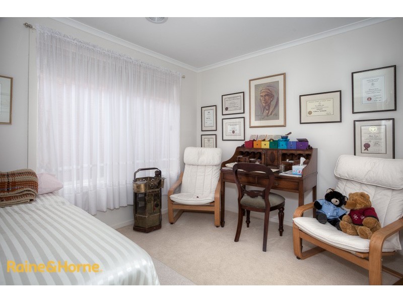 24 Lindwall Street, Sunbury VIC 3429