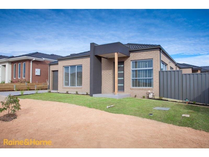 1/33 Keeper Street, Sunbury VIC 3429